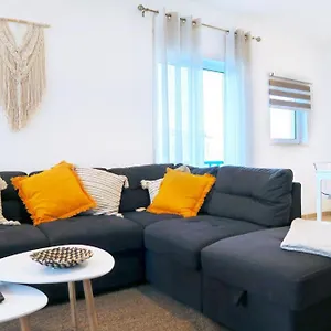Apartment Apartment, 10 Mins Walk To, Albufeira